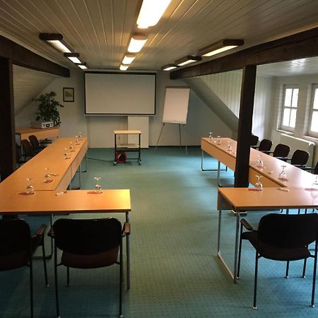 Das "Village House" In Volkse Bagian luar foto